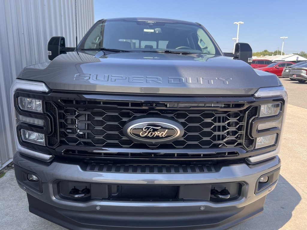 New 2026 Ford F250 Lariat image 3