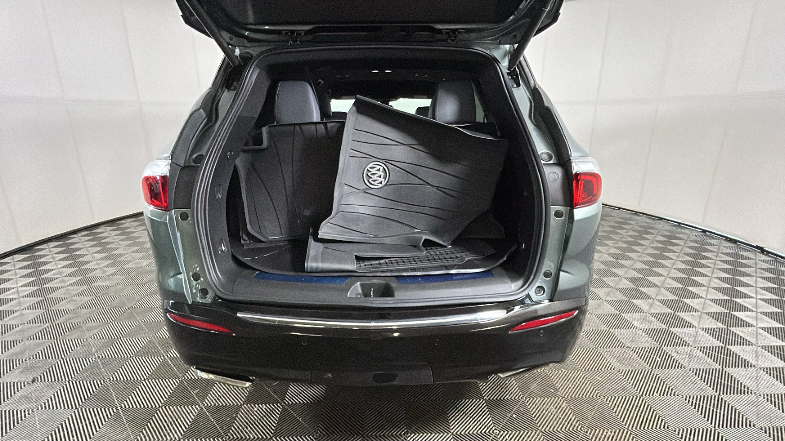 Used 2023 Buick Enclave Essence w/ LPO, Floor Liner Package FWD image 33
