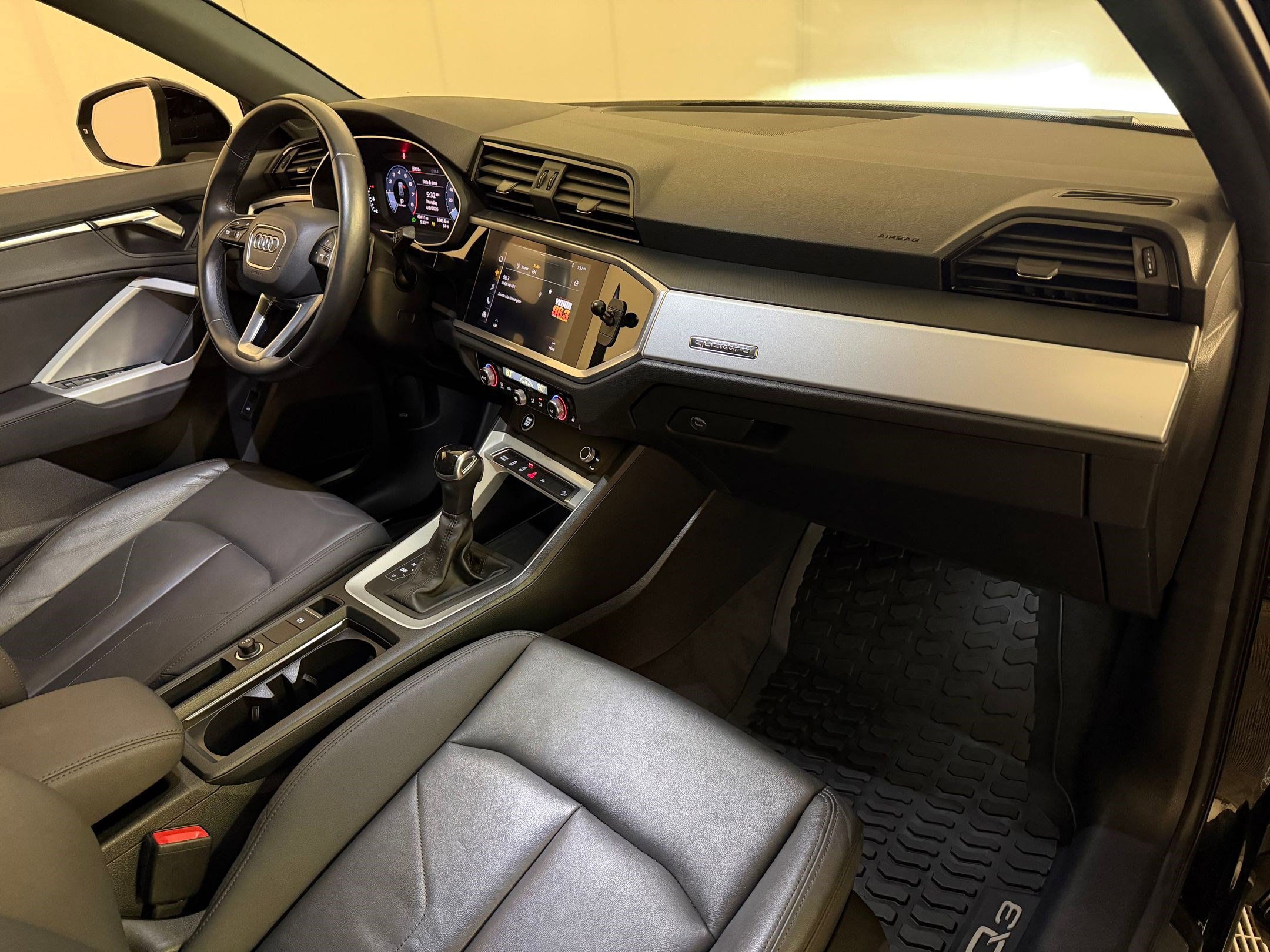 Certified 2021 Audi Q3 2.0T Premium w/ Convenience Package image 31