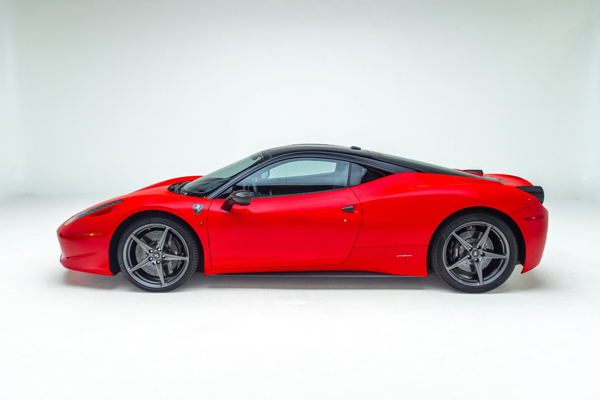 Used 2011 Ferrari 458 Italia Coupe RWD image 3