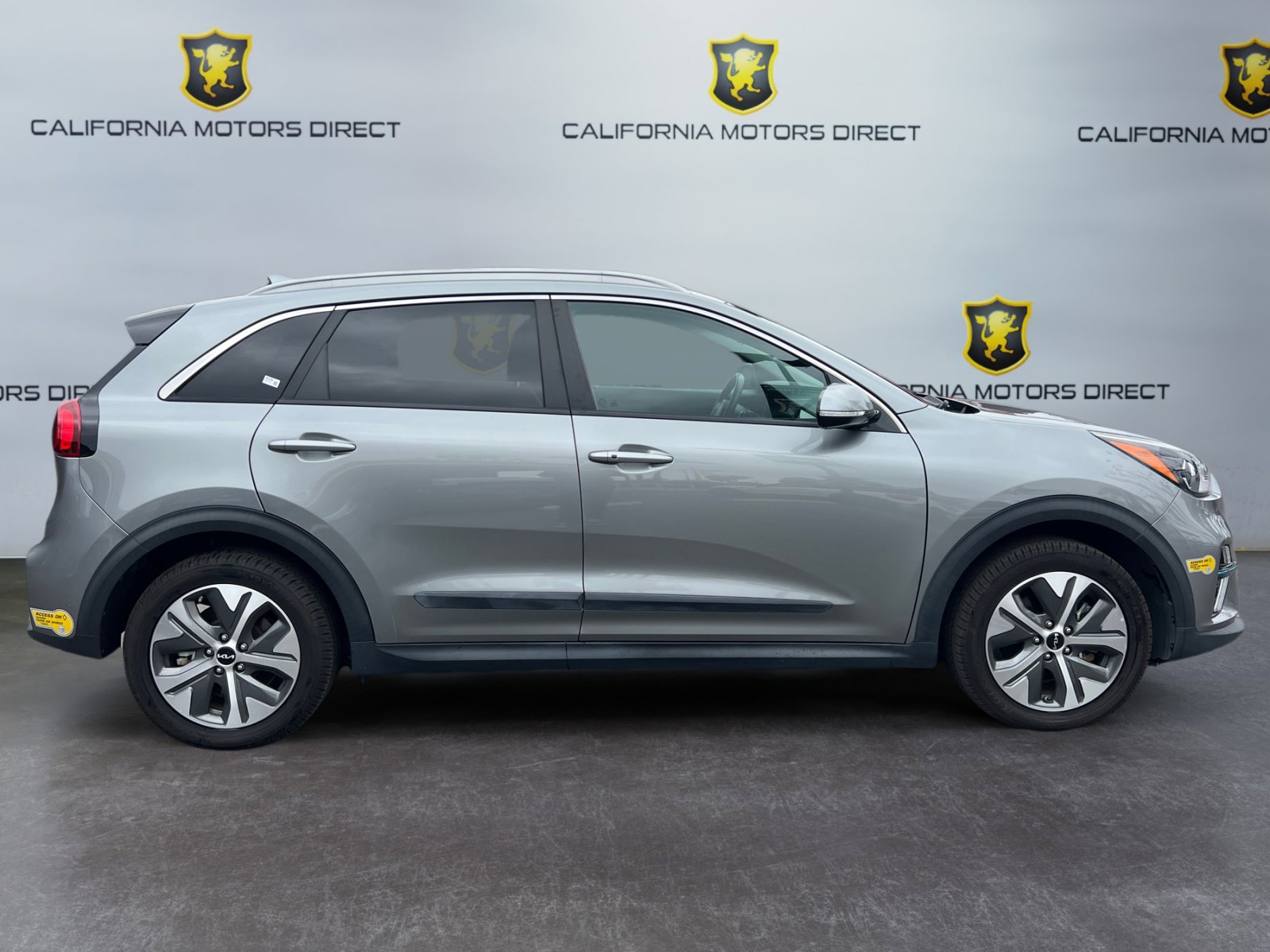 Used 2022 Kia Niro EX Premium image 6