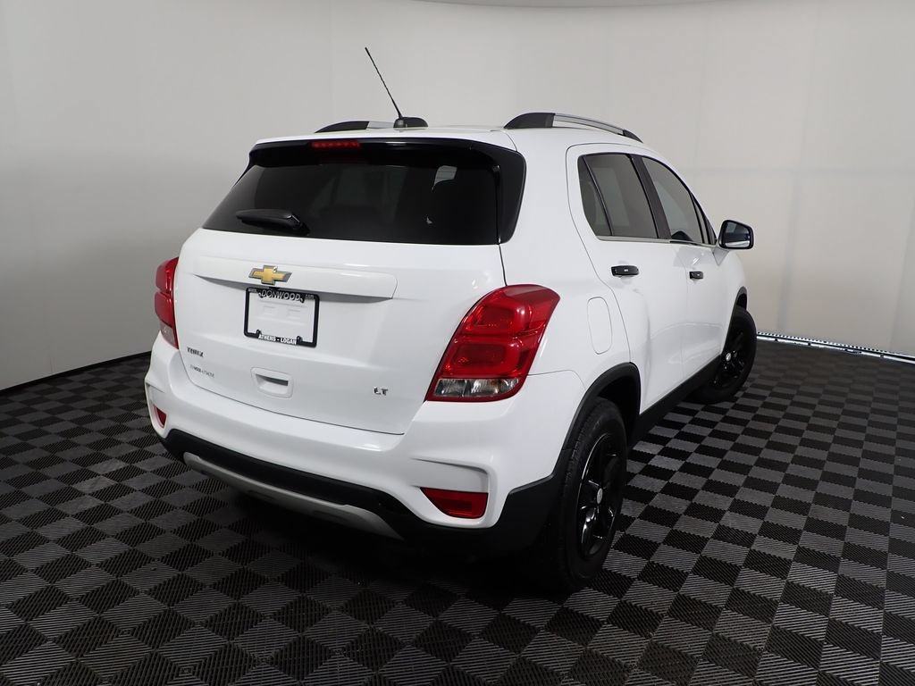 Used 2018 Chevrolet Trax LT w/ LT Convenience Package FWD image 16
