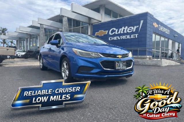 Used 2017 Chevrolet Cruze LT FWD image 1