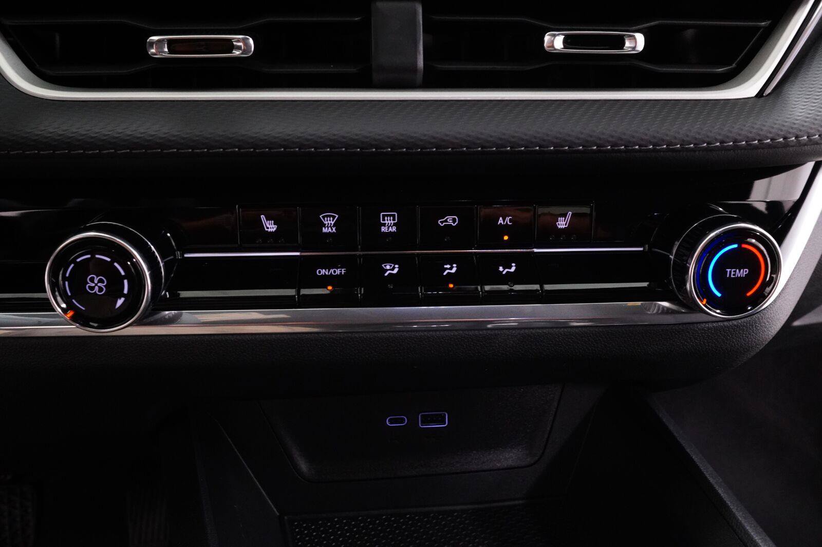 New 2027 Chevrolet Equinox LT w/ Safety and Technology Package FWD image 22
