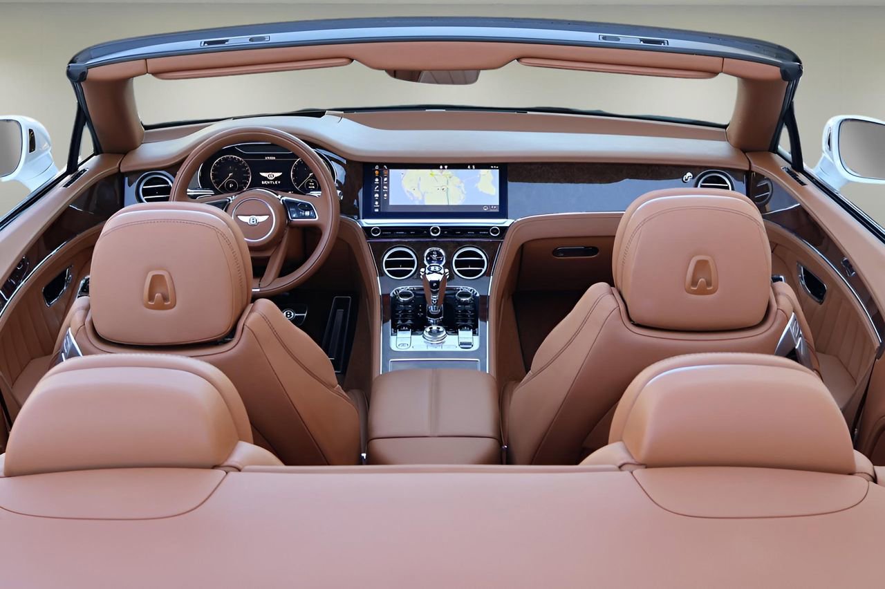 Used 2024 Bentley Continental GT image 18