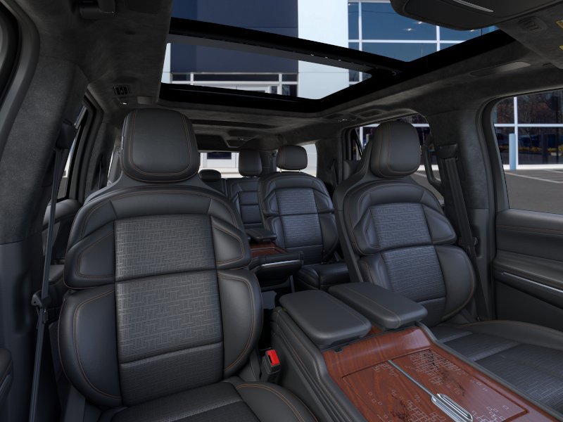 New 2025 Lincoln Navigator L Black Label AWD/4WD image 10