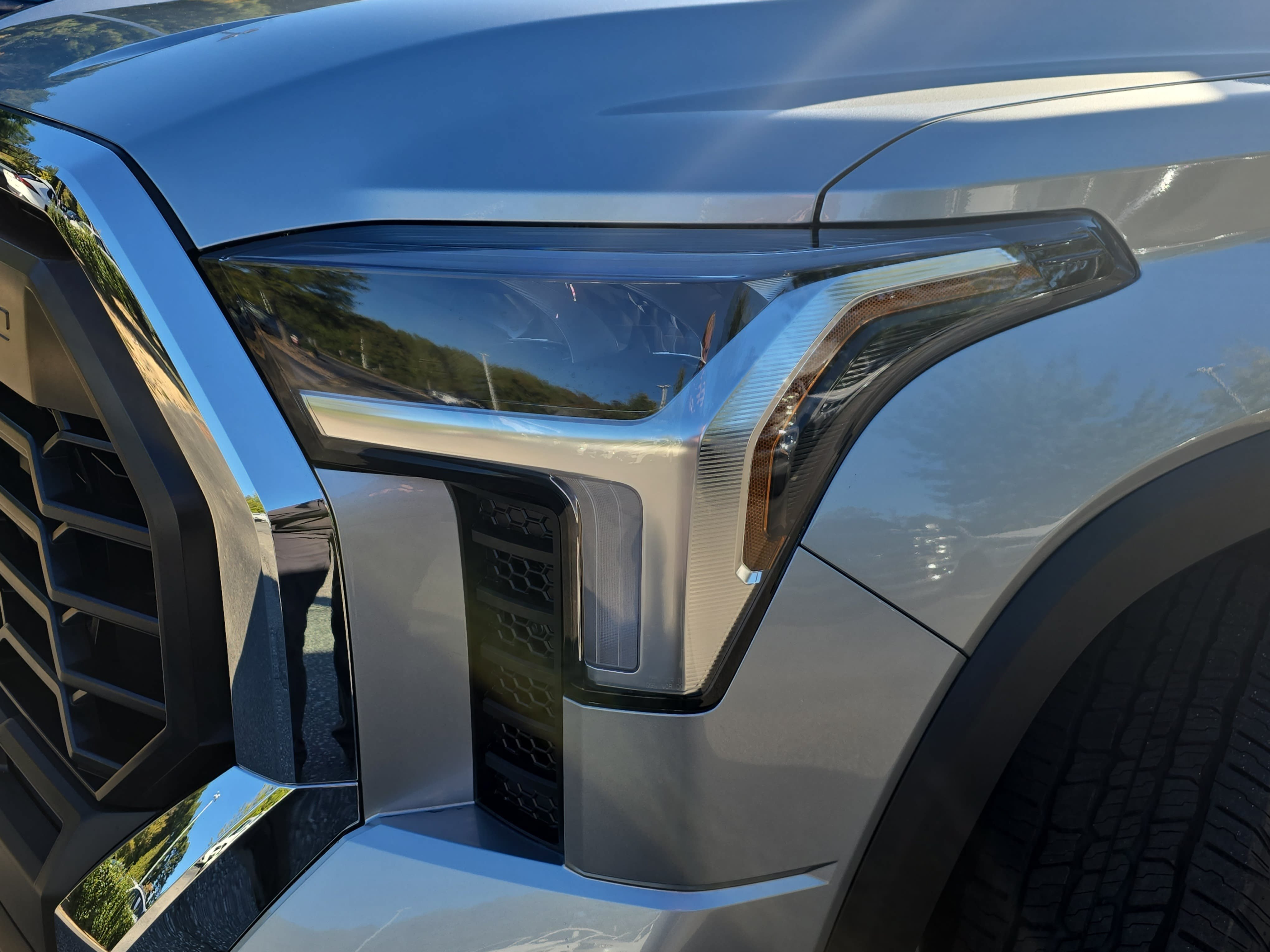 New 2026 Toyota Tundra SR5 w/ TRD Off-Road Package AWD/4WD image 31
