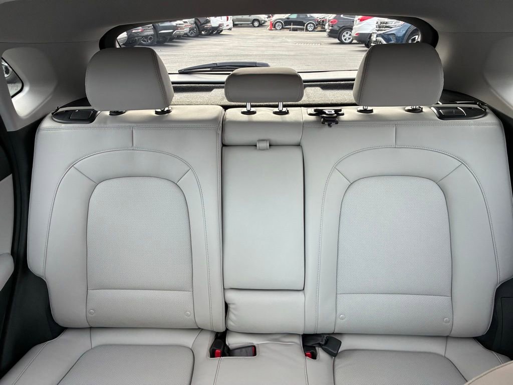 Used 2023 Hyundai Kona Limited image 15