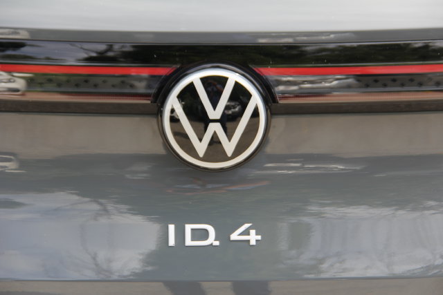 Used 2023 Volkswagen ID.4 Pro S Plus AWD/4WD image 10