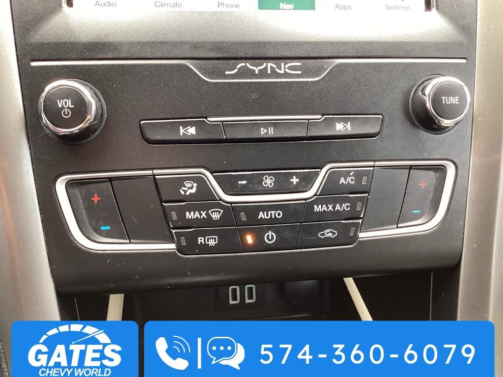 Used 2019 Ford Fusion SE image 19