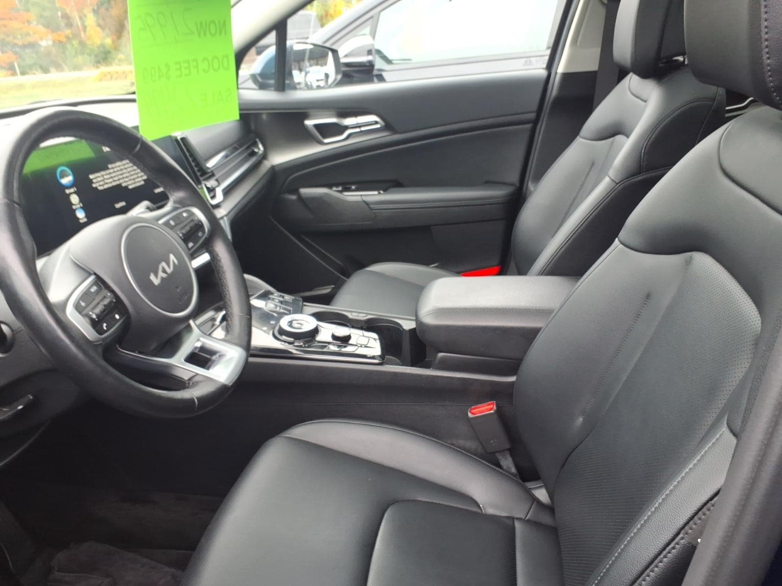 Used 2023 Kia Sportage EX w/ EX Premium Package AWD/4WD image 7