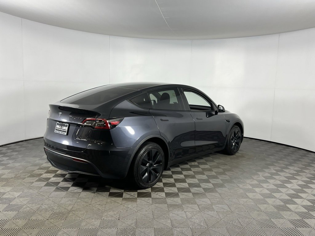 Used 2025 Tesla Model Y Long Range image 5
