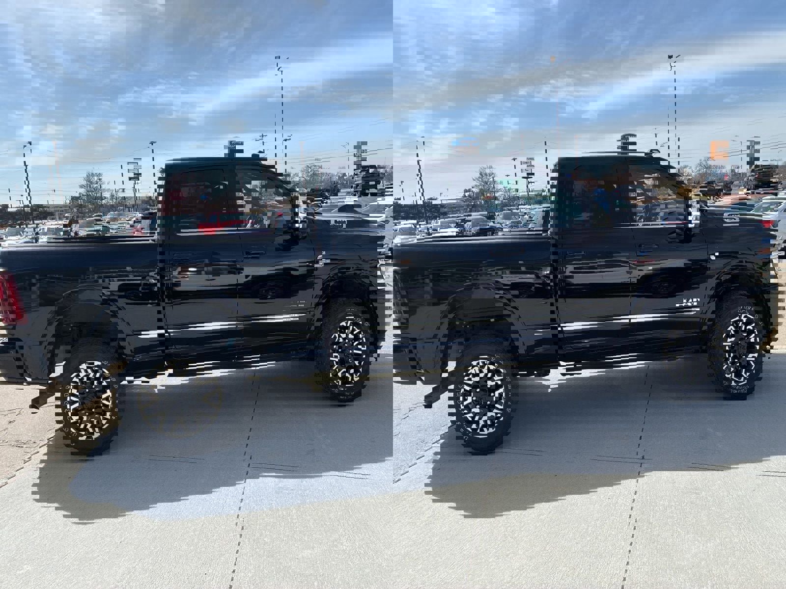 Used 2025 RAM 2500 Limited image 7