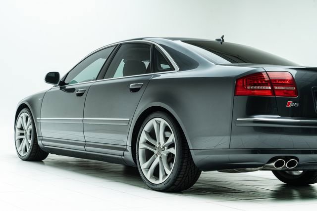 Used 2009 Audi S8 image 19
