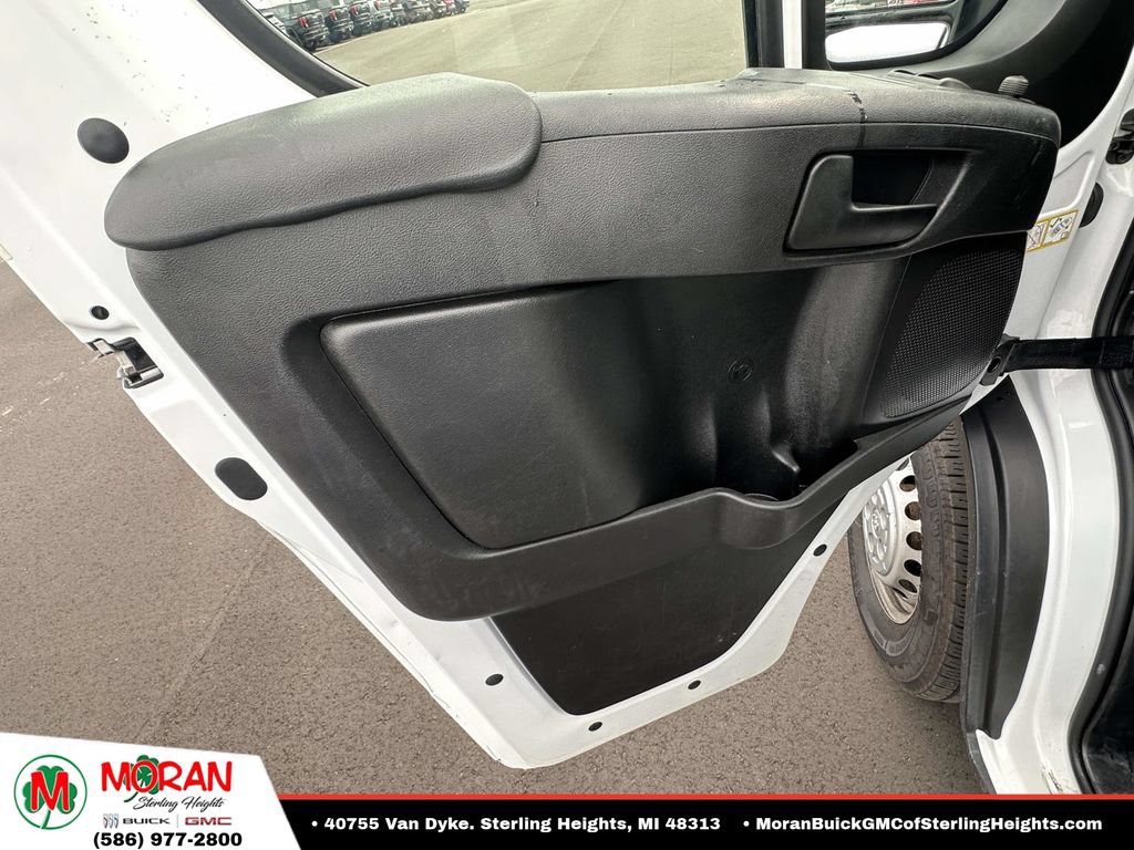 Used 2025 RAM ProMaster 2500 w/ Convenience Group FWD image 18