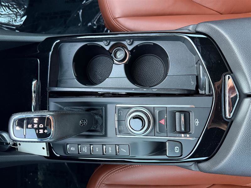 Used 2020 Maserati Levante image 37