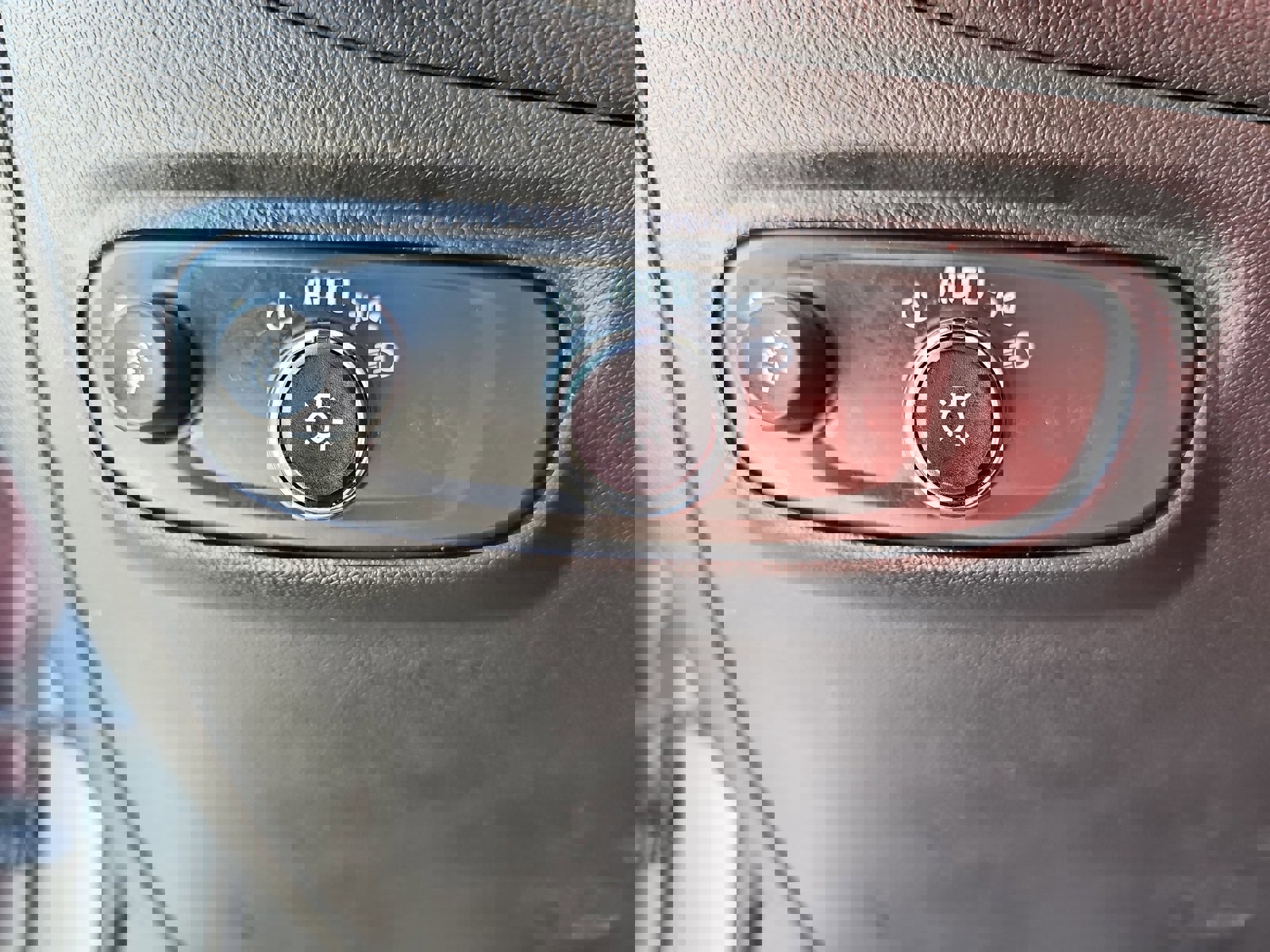 Used 2023 Chevrolet Equinox LT image 26