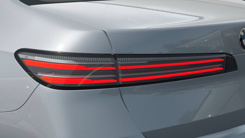 New 2027 BMW i7 xDrive50 AWD/4WD image 8