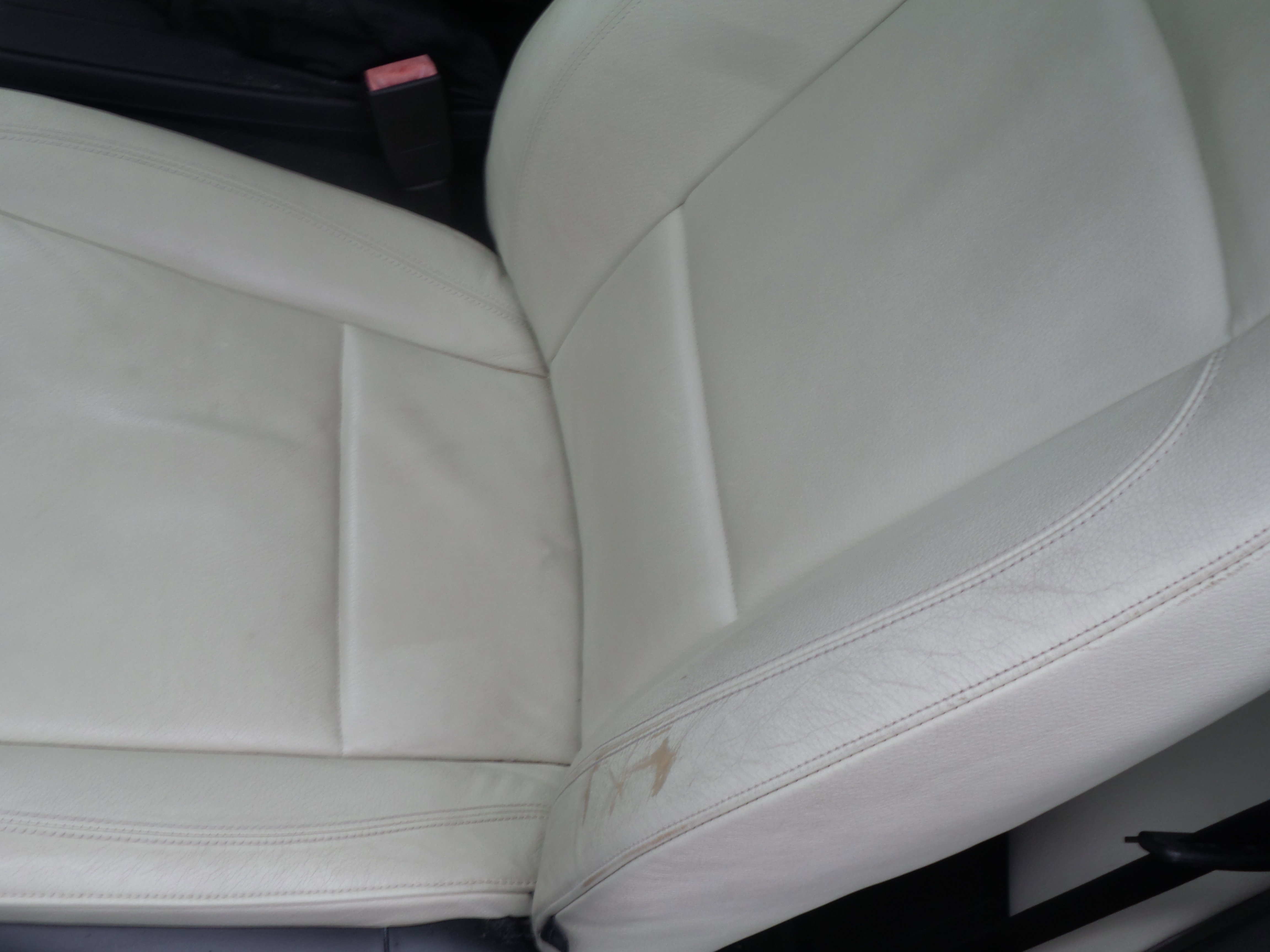 Used 2009 BMW 128i Convertible image 21