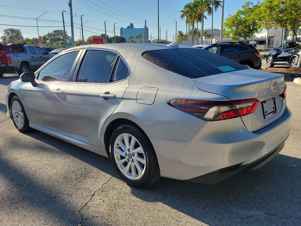 Used 2023 Toyota Camry LE image 5
