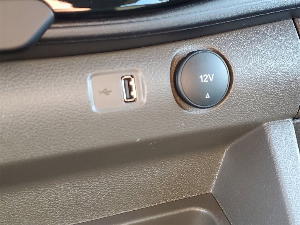 Used 2023 Ford Transit 350 XLT image 34
