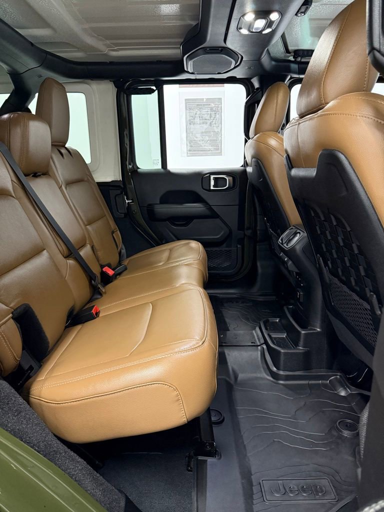 Used 2022 Jeep Wrangler Unlimited Rubicon w/ Dual Top Group image 21