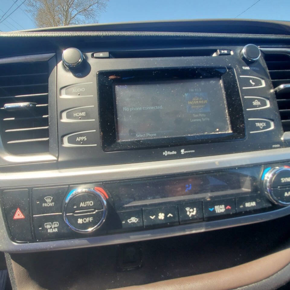 Used 2015 Toyota Highlander Plus image 20