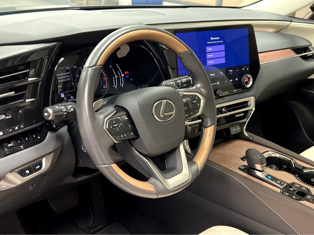Certified 2024 Lexus RX 350 Premium w/ Kick Sensor & Tow Package AWD/4WD image 9