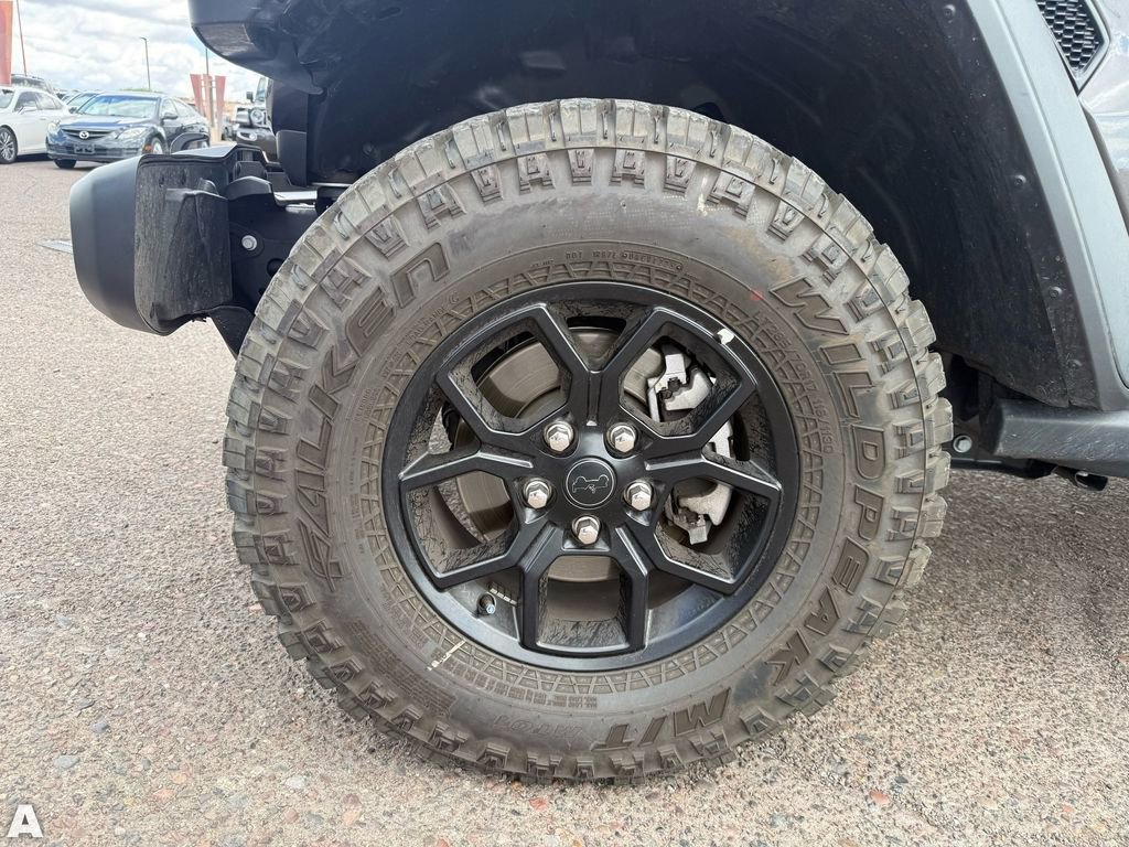 Used 2025 Jeep Wrangler Willys image 10