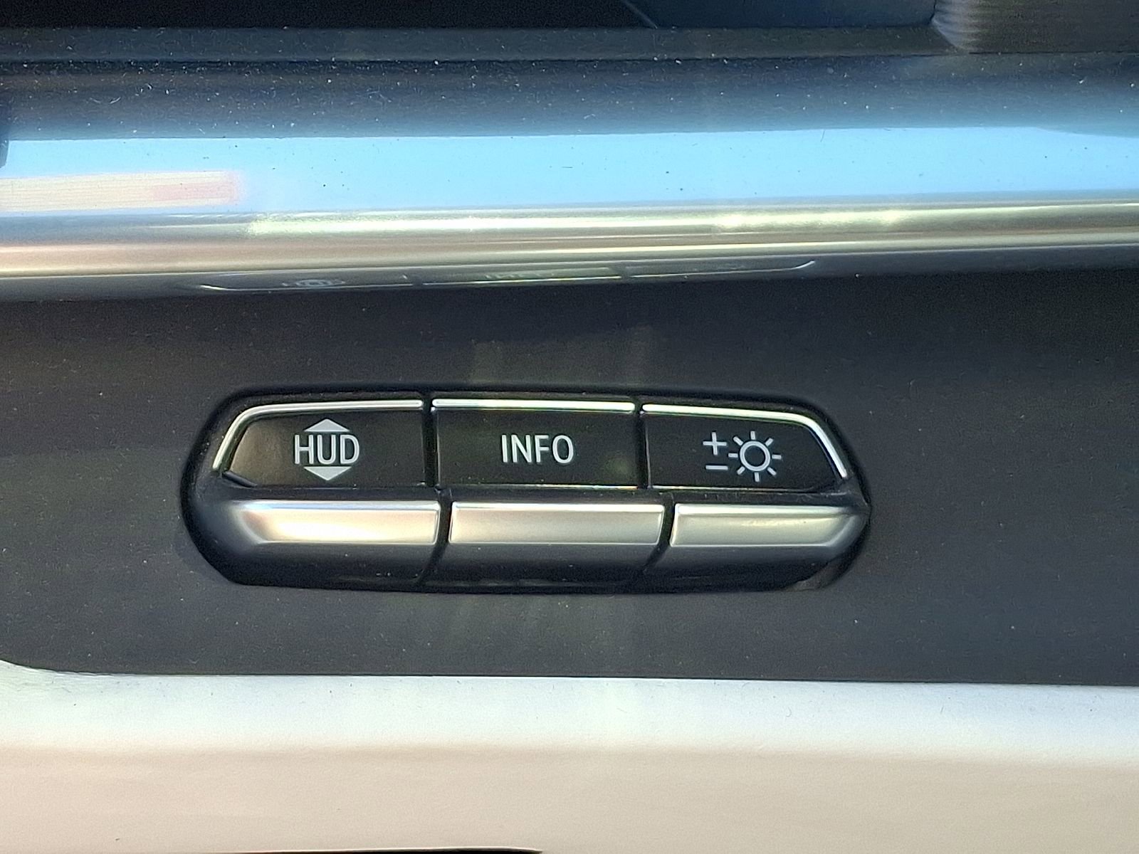 Used 2023 Chevrolet Corvette Stingray Premium Conv w/ Z51 Performance Package image 23