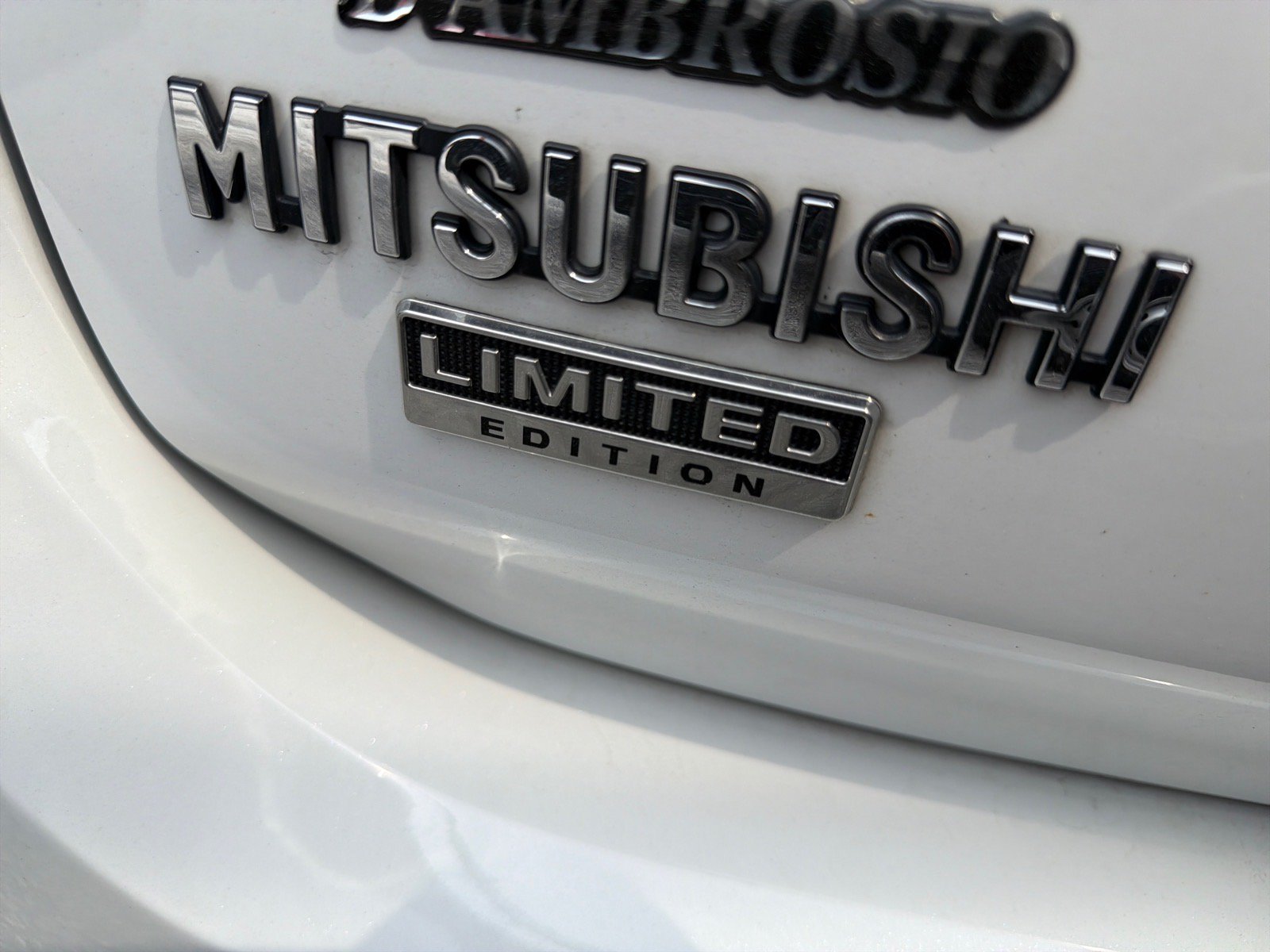 Used 2018 Mitsubishi Outlander LE AWD/4WD image 10