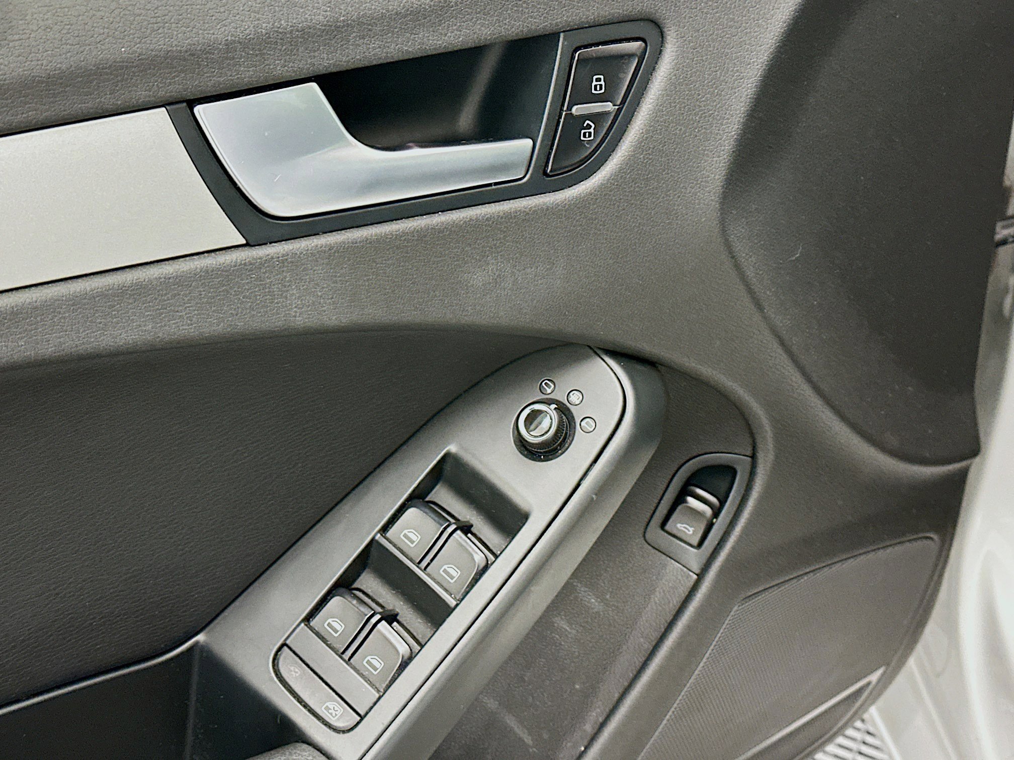 Used 2011 Audi A4 2.0T Premium Plus image 15