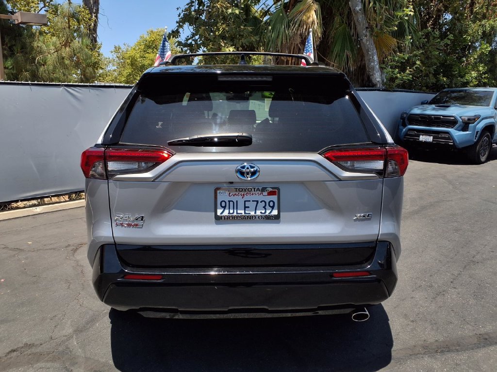 Certified 2022 Toyota RAV4 XSE w/ Weather Package AWD/4WD image 21