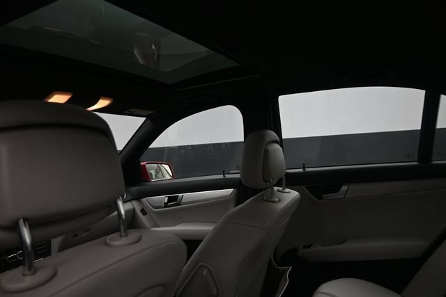 Used 2014 Mercedes-Benz C 250 Sedan image 20