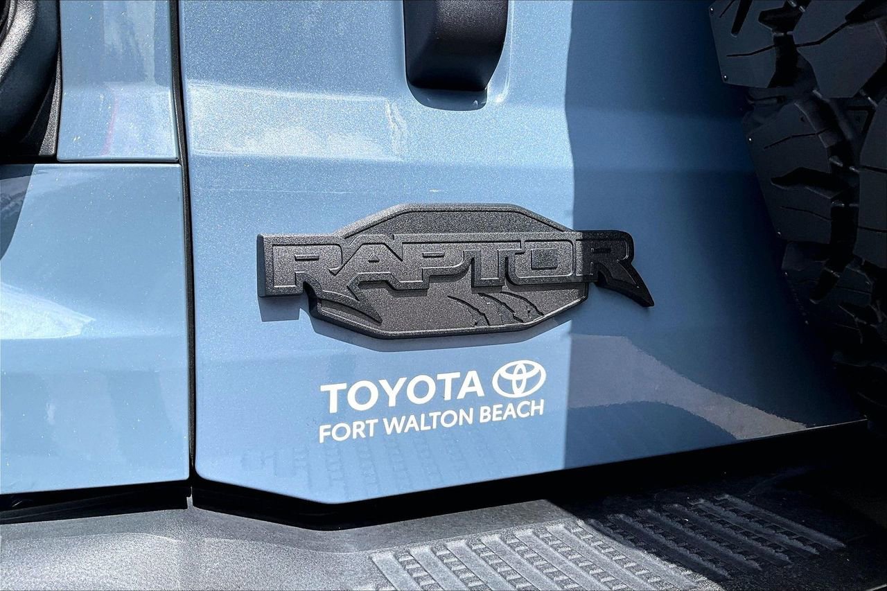 Used 2024 Ford Bronco Raptor w/ Interior Carbon Fiber Pack 6 image 21