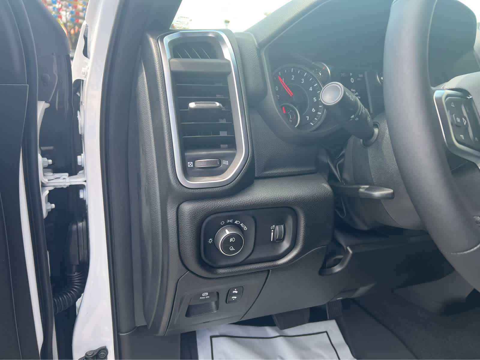 New 2025 RAM 1500 Big Horn image 16