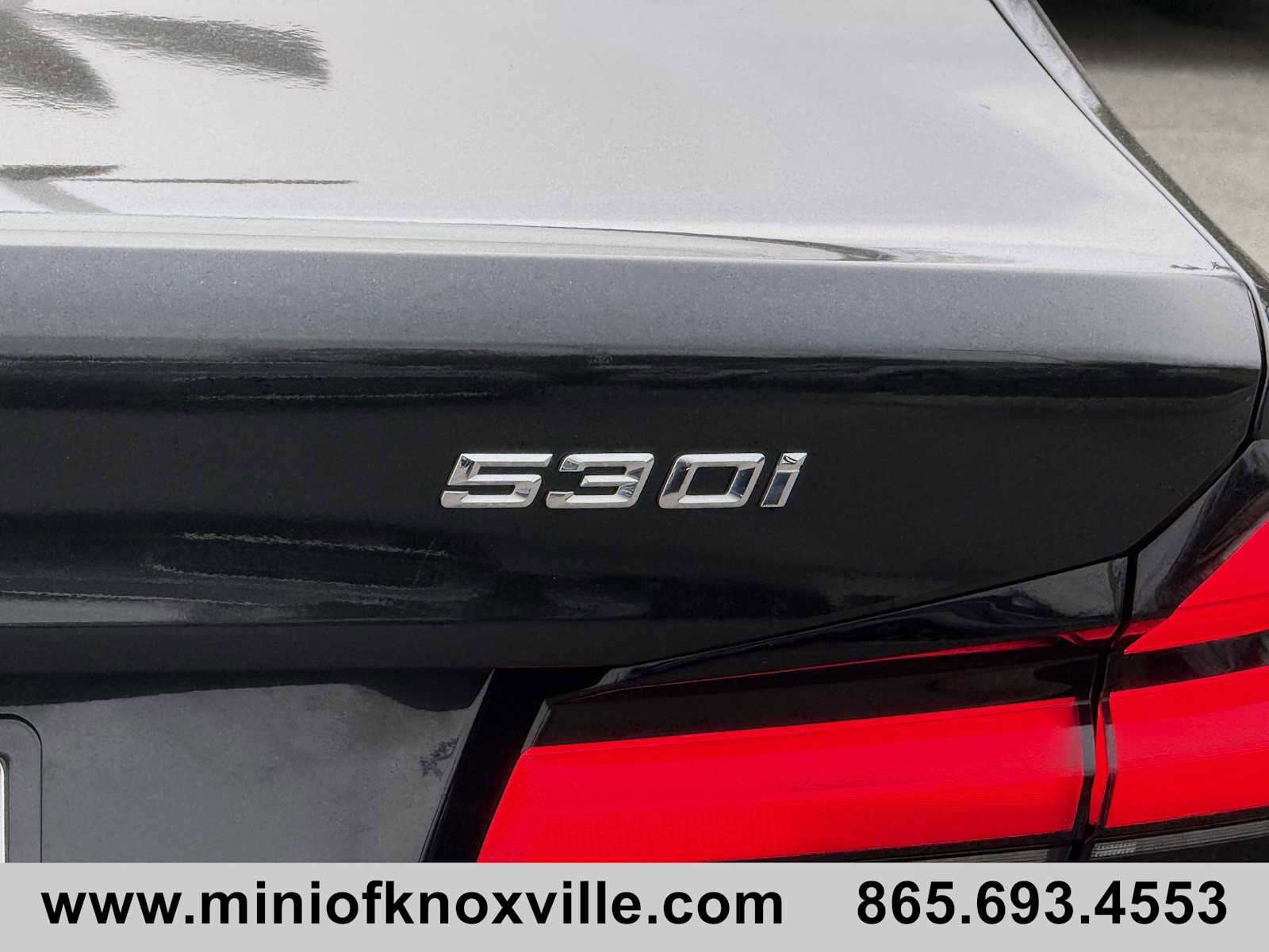 Used 2023 BMW 530i xDrive w/ Convenience Package image 34