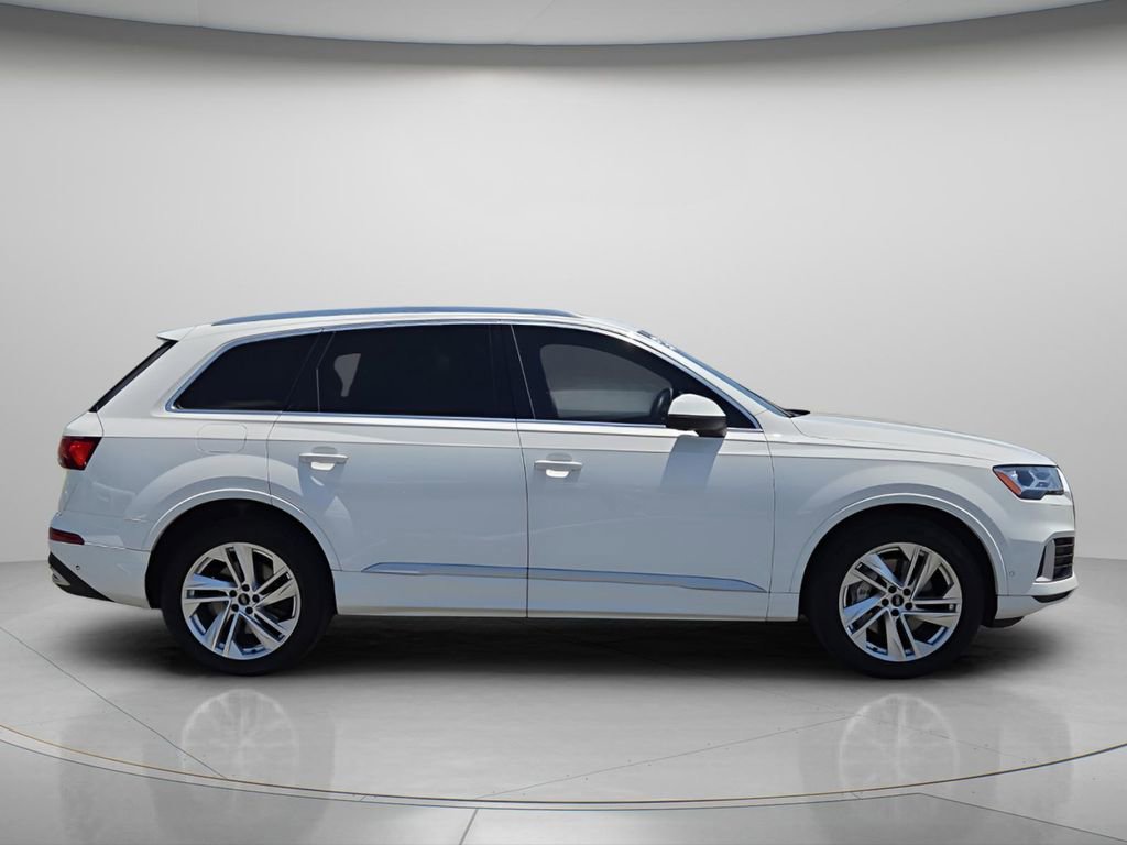 Used 2021 Audi Q7 2.0T Premium Plus AWD/4WD image 9