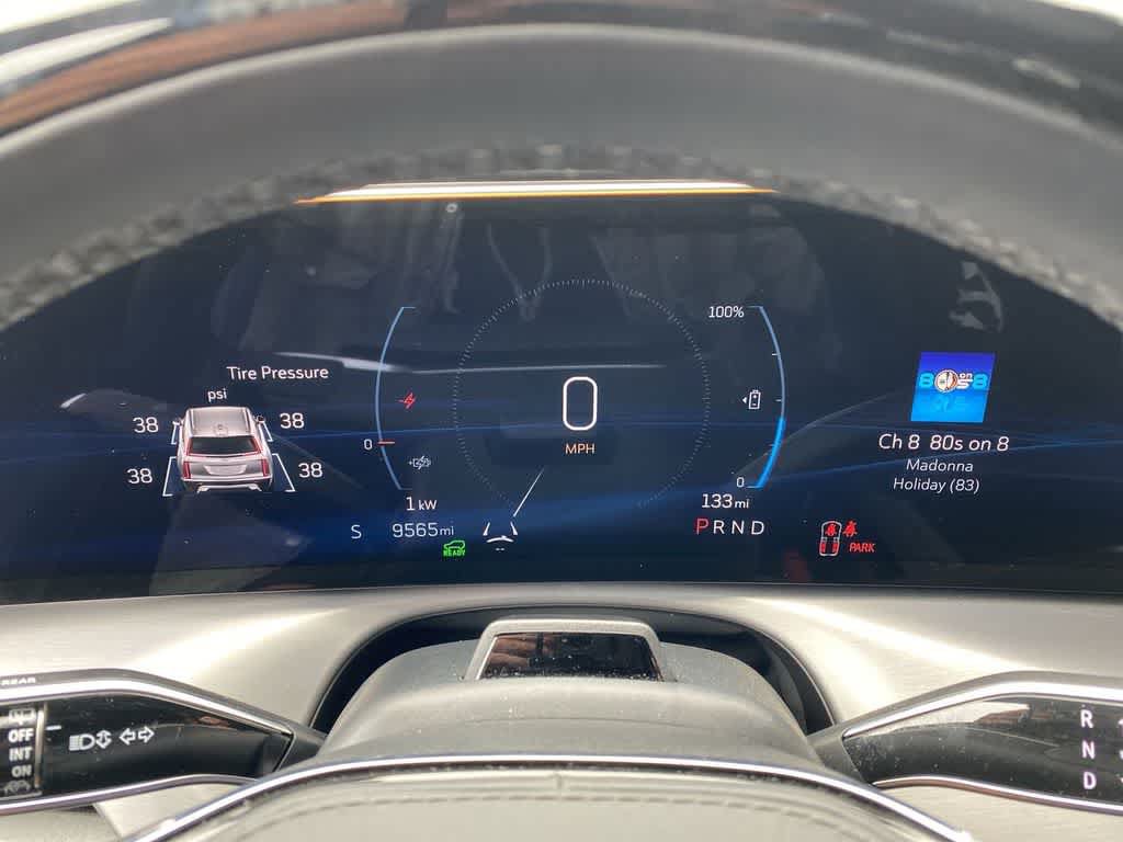 Certified 2026 Cadillac Vistiq Premium Luxury AWD/4WD image 27