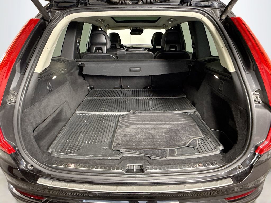 Used 2016 Volvo XC90 T5 Momentum image 25