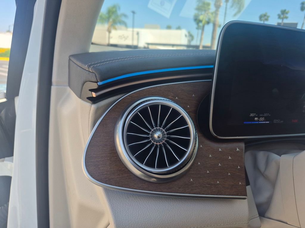 Used 2023 Mercedes-Benz EQS 450+ SUV image 18