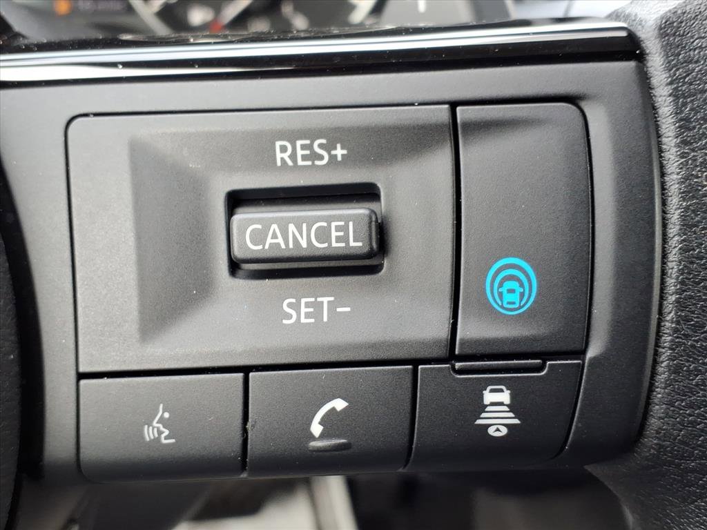 Certified 2023 Nissan Rogue SV image 31