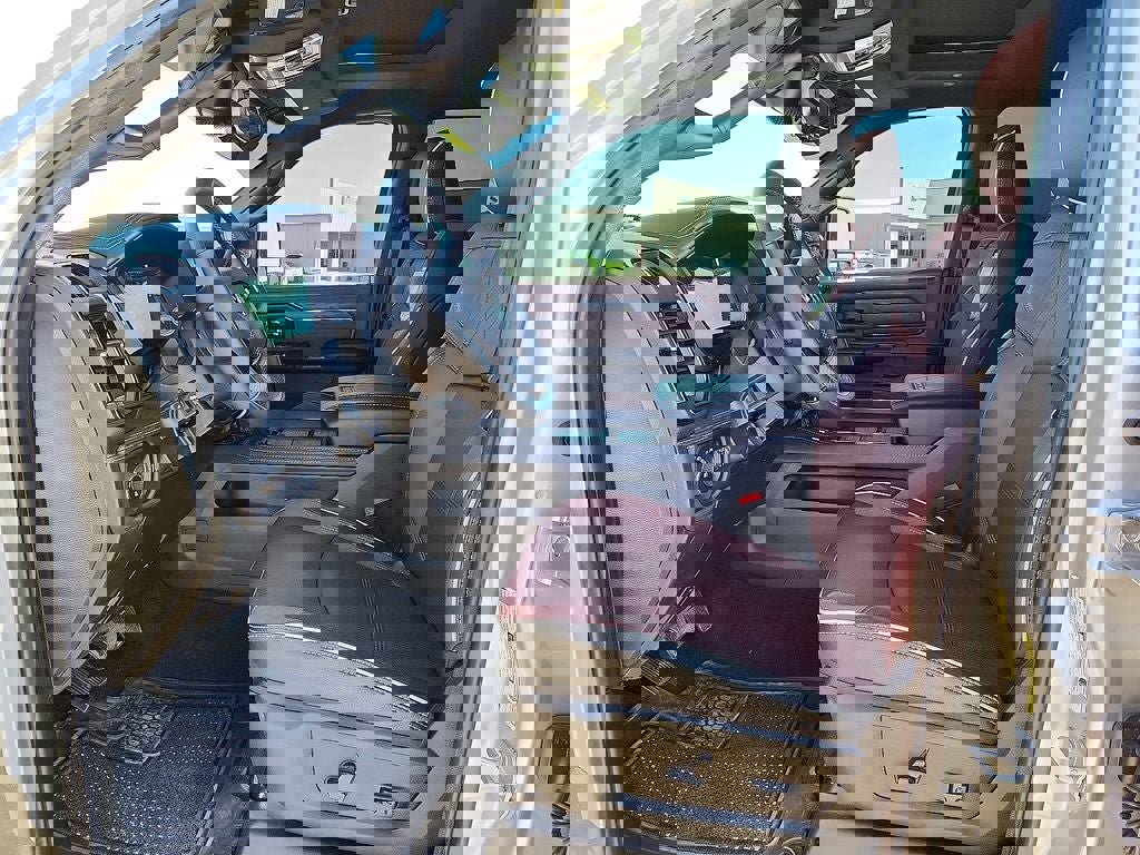 Used 2026 RAM 3500 Limited image 22