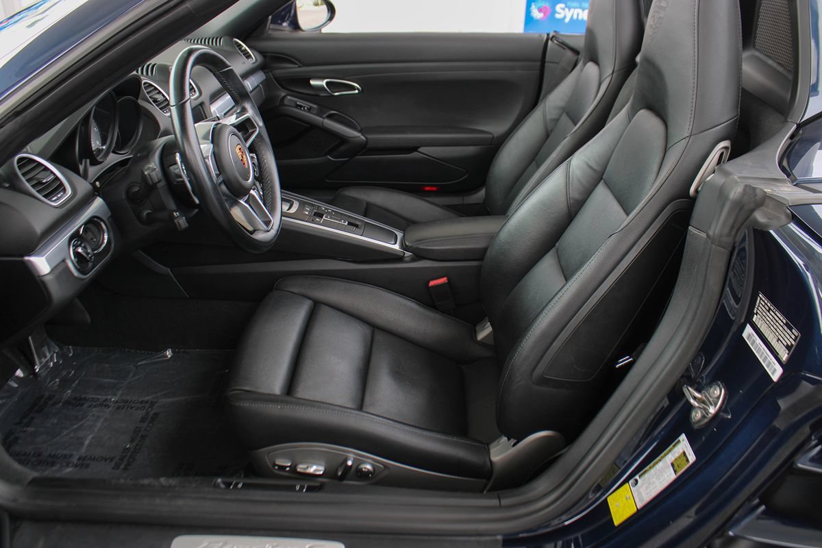 Used 2018 Porsche 718 Boxster S RWD image 17