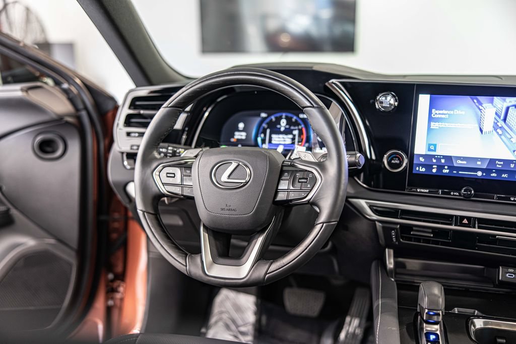 Used 2025 Lexus RX 350 Premium w/ Accessory Package (P1) AWD/4WD image 35