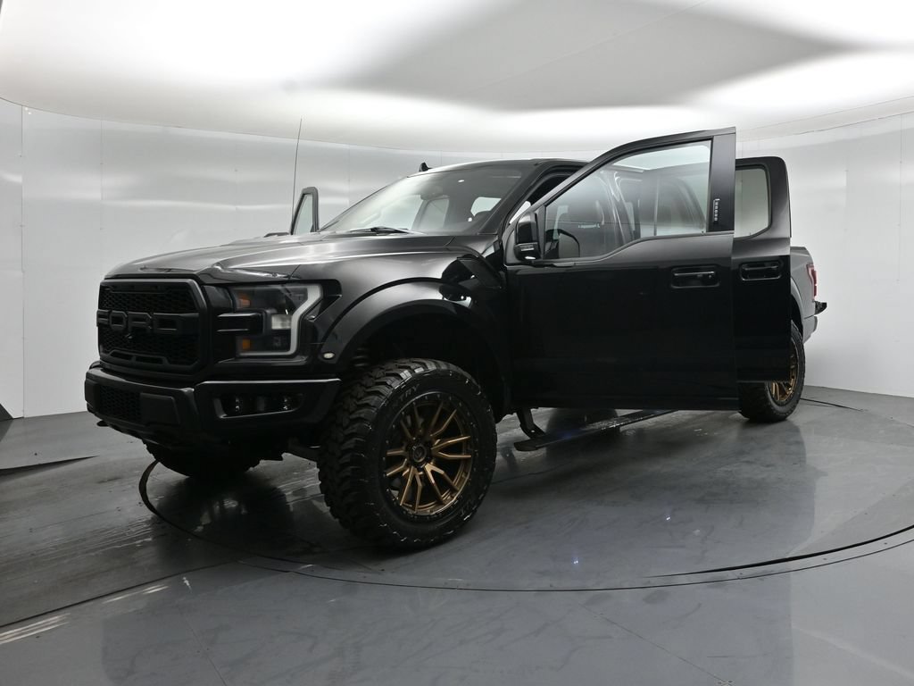 Used 2019 Ford F150 Raptor w/ Equipment Group 802A Luxury AWD/4WD image 30
