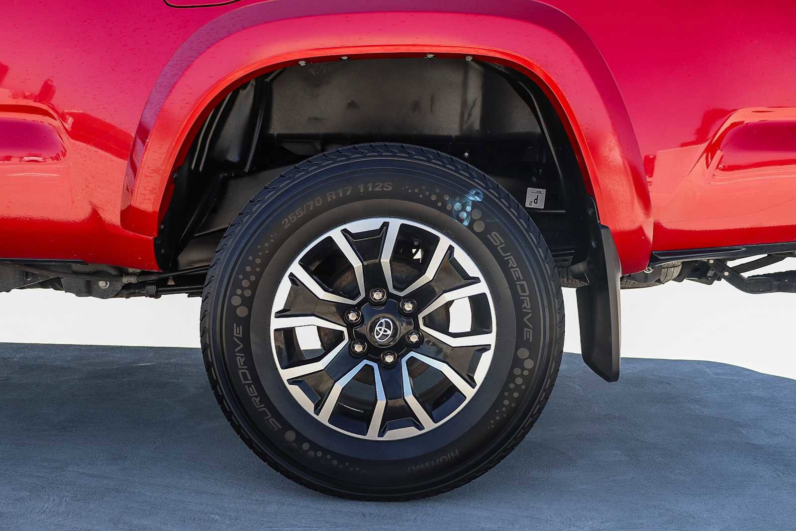 Used 2022 Toyota Tacoma TRD Sport w/ Technology Package image 10