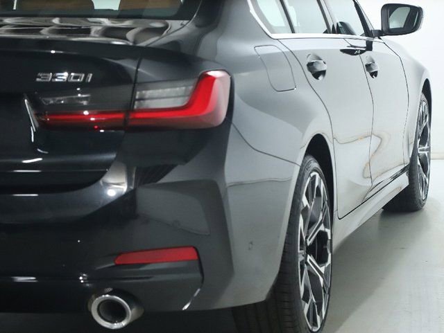 Used 2025 BMW 330i xDrive Sedan AWD/4WD image 49