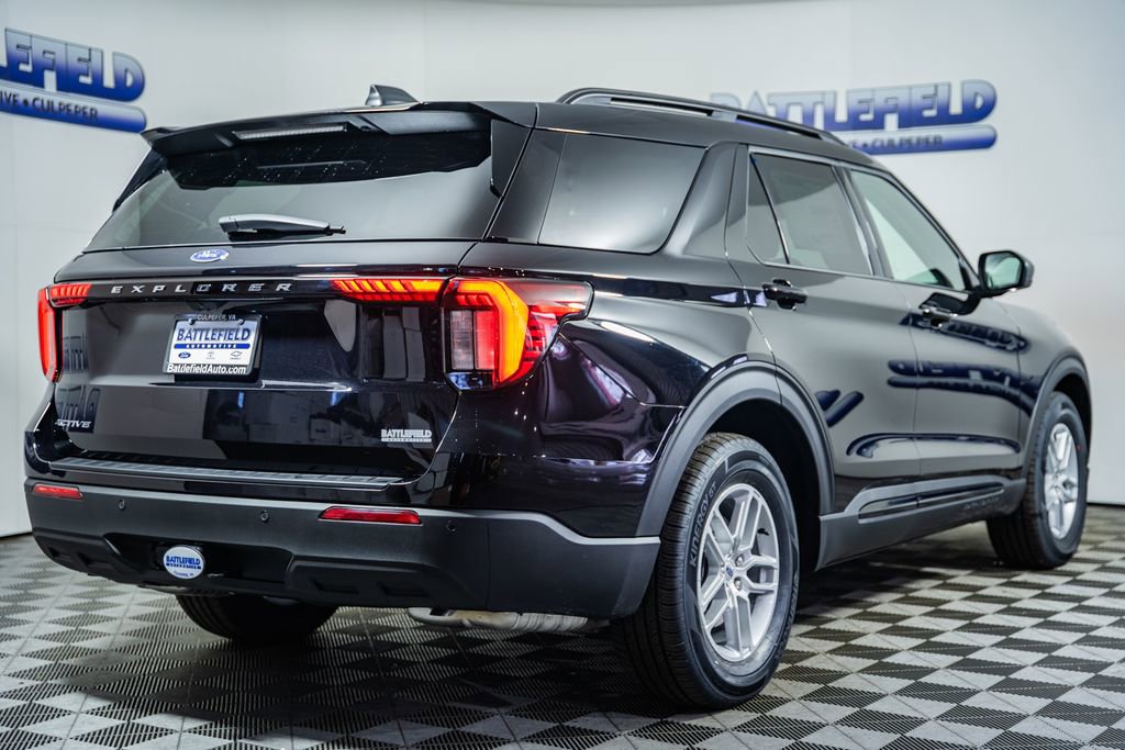 New 2026 Ford Explorer Active RWD image 11