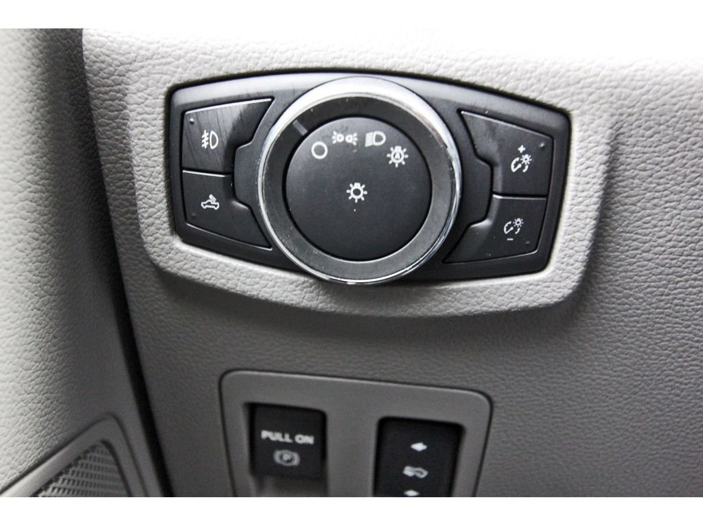 Used 2015 Ford F150 XLT w/ Equipment Group 301A Mid AWD/4WD image 23
